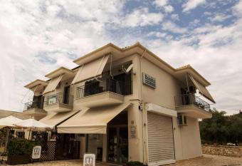 Baia Blu Apartments has Balcony rooms