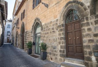 La Luna Sopra Orvieto has Balcony rooms