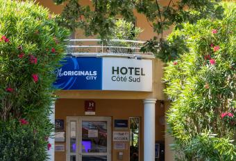 The Originals City, H  tel C  t   Sud, Marseille Est (Inter-Hotel) has Balcony rooms