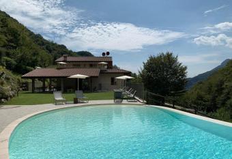 Piccola Valle has Balcony rooms