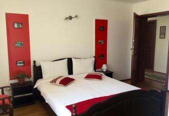 Casa Bella Turda has Balcony rooms