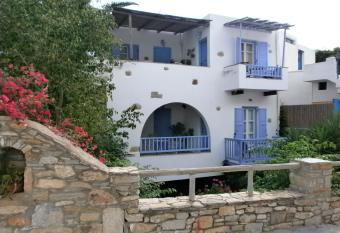 Amorgaia 1 has Balcony rooms