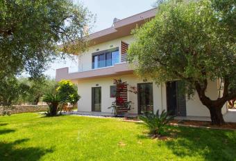 Lena Mare has Balcony rooms