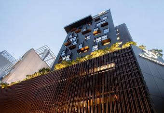 30 Bencoolen has Balcony rooms