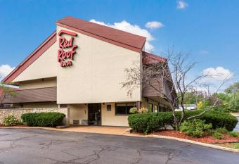 Red Roof Inn Detroit - Plymouth/Canton allows 18 year olds to book a room