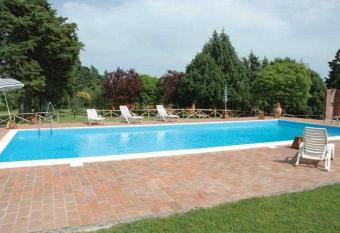 Agritur Villa Osvaldo Castiglione Lago PG Piscina acqua salata has Balcony rooms