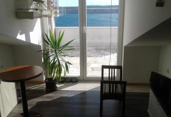 Apartments Jadranovo Penthouse has Balcony rooms