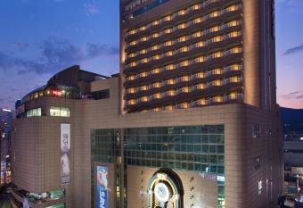 Libero Hotel has Balcony rooms