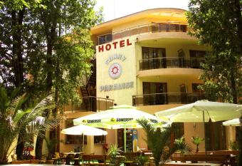 Sunny Paradise Family Hotel has Balcony rooms