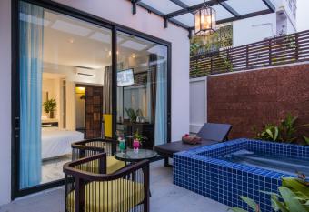 King Rock Residence has Balcony rooms