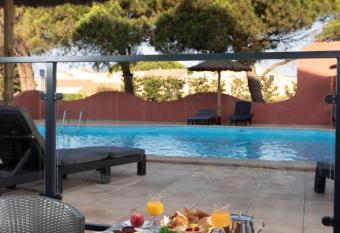 The Originals City, Relax Otel & Spa, Le Barcar  s has Balcony rooms