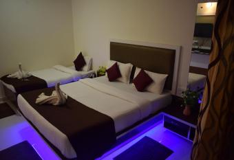 The Royal Heritage has Balcony rooms