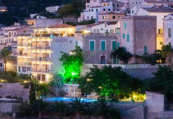 Hostal Sa Baronia has Balcony rooms