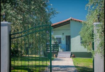 Villa Elia has Balcony rooms