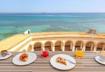 Residence La Gancia allows 18 year olds to book a room