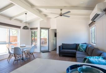 BIG4 Castlemaine Gardens has Balcony rooms