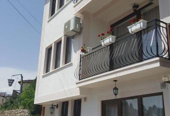 Villa Srma has Balcony rooms