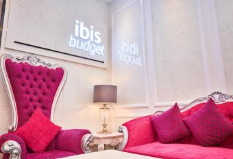 ibis budget Singapore Joo Chiat allows 18 year olds to book a room
