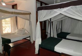 Kindoroko Hotel allows 18 year olds to book a room