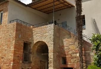 Montevenere 83 has Balcony rooms