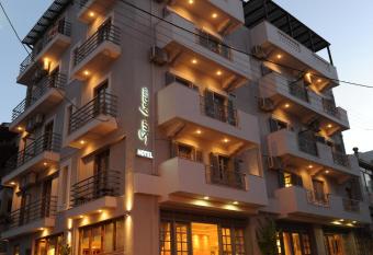 Sunbeam has Balcony rooms