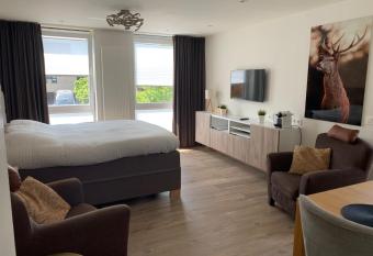 Q Studio allows 18 year olds to book a room