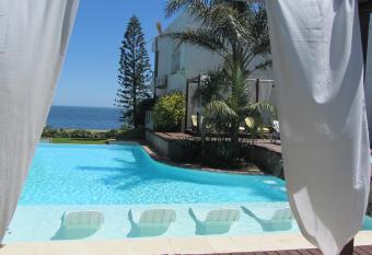 BDA Hotel & Spa allows 18 year olds to book a room