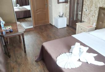 Uman Hotel allows 18 year olds to book a room