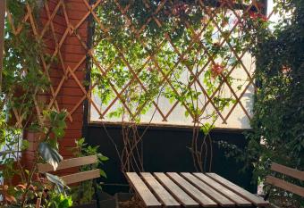 EasyHomeinNaples allows 18 year olds to book a room