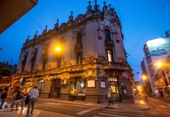 High Hostel Rosario has Balcony rooms
