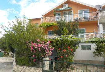 Svetin Apartments has Balcony rooms