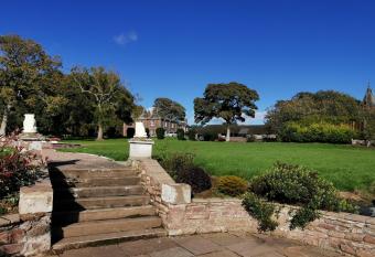 Lunan House allows 18 year olds to book a room