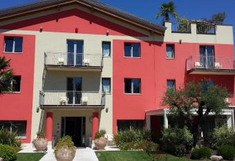 La Grotta Hotel has Balcony rooms