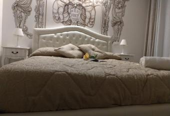 B&B My Sicily has rooms with a private hot tub