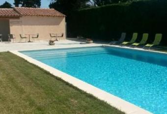 H  tel La Perna has Balcony rooms