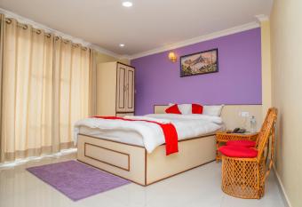 Hotel Tranquil has Balcony rooms