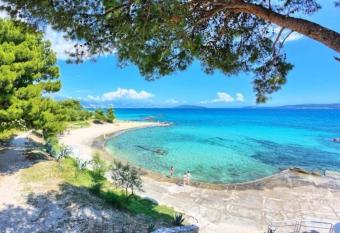 By The Sea has Balcony rooms