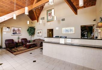 Red Carpet Inn Whippany has Smoking/Balcony rooms