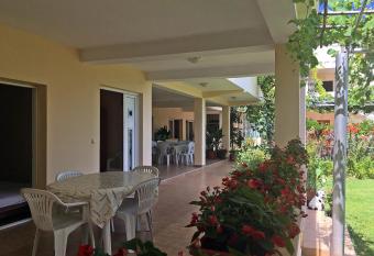 Guesthouse Pelinkovic has Smoking/Balcony rooms