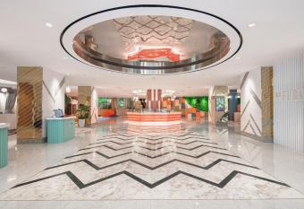 Furama RiverFront has Balcony rooms