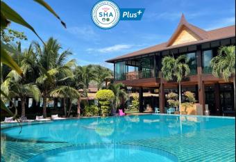 Phi Phi Villa Resort-SHA Extra Plus has Balcony rooms