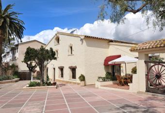 Priorat Boutique allows 18 year olds to book a room