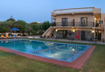 Studios Kydonia has Balcony rooms