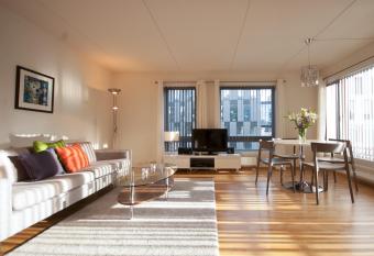 BJ  RVIKA APARTMENTS, Teaterplassen, Oslo city center has Balcony rooms