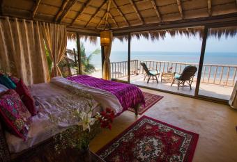Dwarka Eco Beach Resort has Balcony rooms