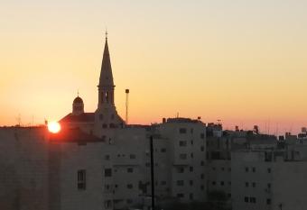 Bunksurfing Hostel has Balcony rooms