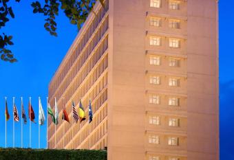 Peerless Hotel Kolkata allows 18 year olds to book a room