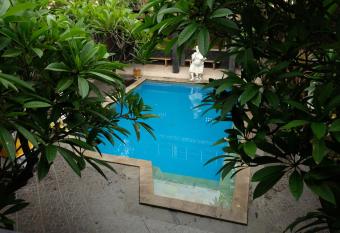 Kerti Beach Bungalow and Restaurant has Balcony rooms