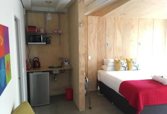 Wellington City Studio has Balcony rooms