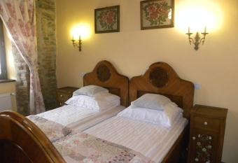 Casa Bertha allows 18 year olds to book a room